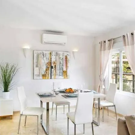 Best Location In Marbella. Beachfront!! Apartamento