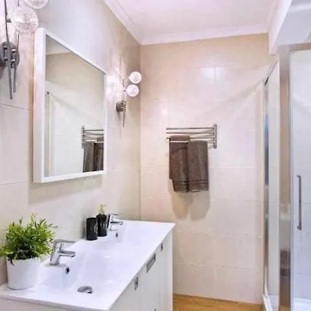 Best Location In Marbella. Beachfront!! Apartamento *