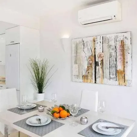 Apartamento Best Location In Marbella. Beachfront!! *